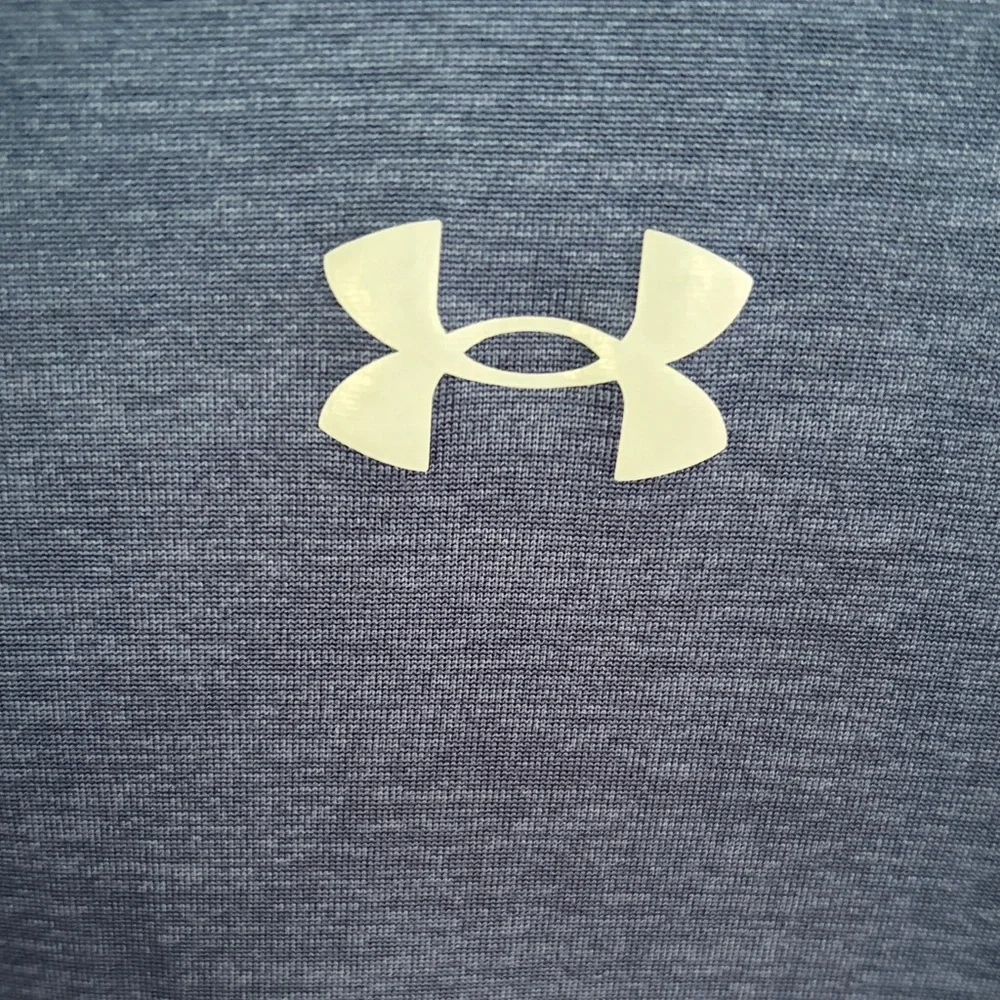 Under Armour Men's Navy Long-Sleeve 1/4 Zip Performance - Picture 2 of 4